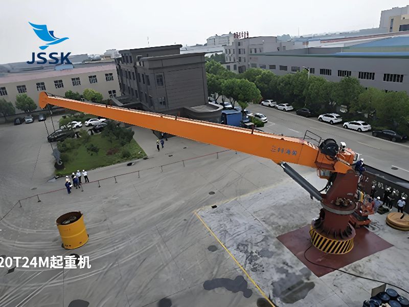 20T24M液壓回轉(zhuǎn)起重機